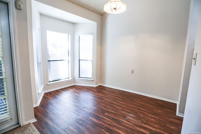 6404 Brook, San Antonio, TX 78240