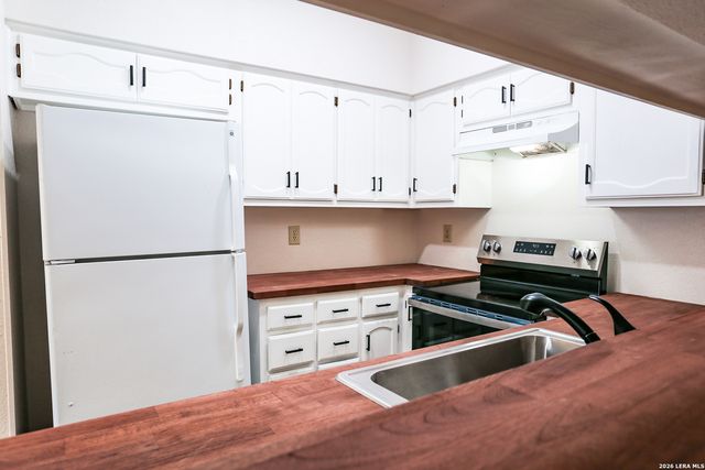 6404 Brook, San Antonio, TX 78240