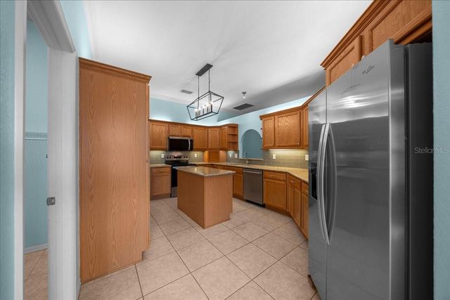 4014 NE 23RD PLACE, Ocala, FL 34470