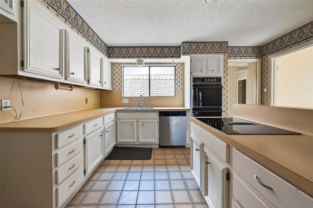 1838 Rock Fence Drive, Richmond, TX 77406