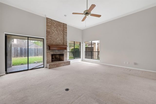 1838 Rock Fence Drive, Richmond, TX 77406