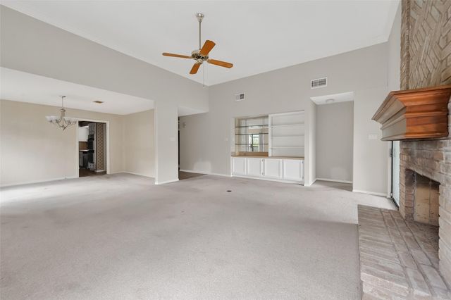 1838 Rock Fence Drive, Richmond, TX 77406