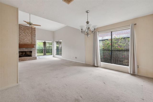 1838 Rock Fence Drive, Richmond, TX 77406