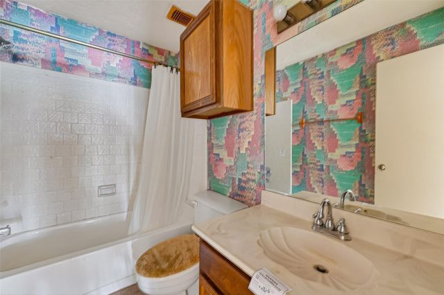 1838 Rock Fence Drive, Richmond, TX 77406