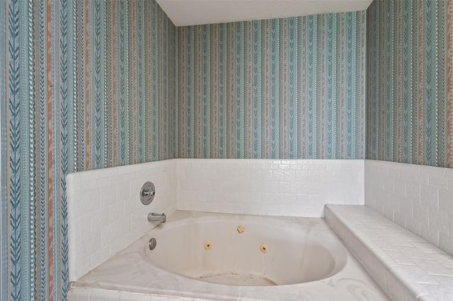 1838 Rock Fence Drive, Richmond, TX 77406