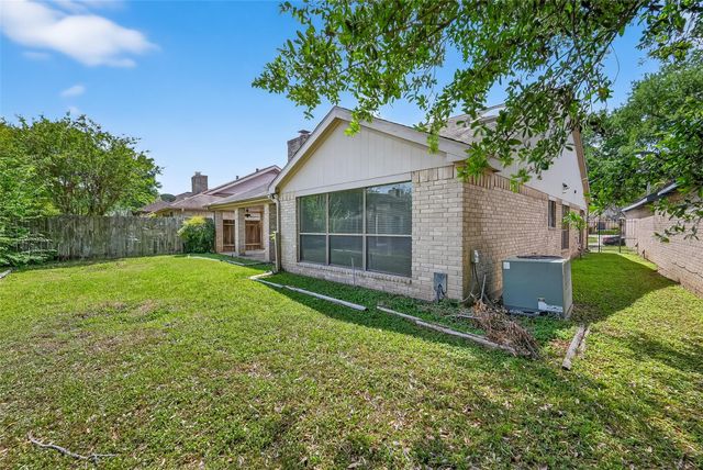 1838 Rock Fence Drive, Richmond, TX 77406