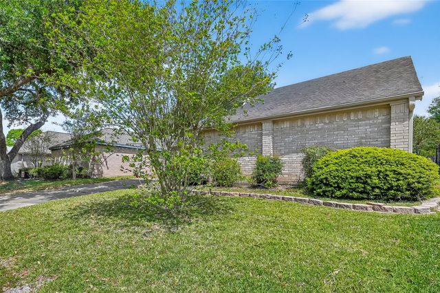 1838 Rock Fence Drive, Richmond, TX 77406