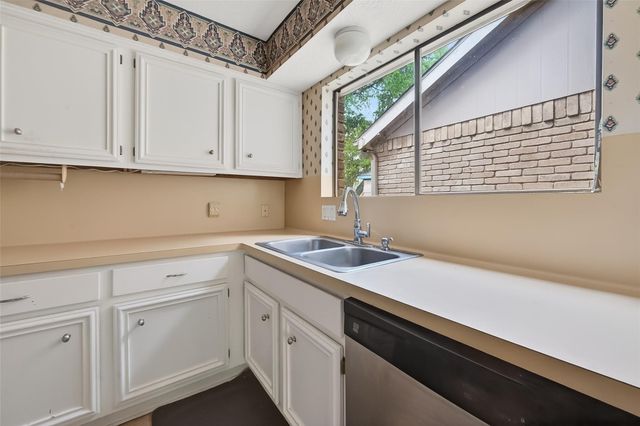 1838 Rock Fence Drive, Richmond, TX 77406