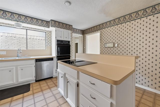 1838 Rock Fence Drive, Richmond, TX 77406