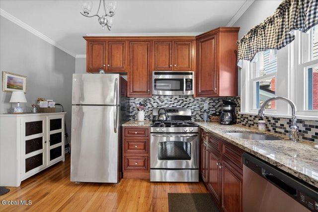 51 Cardinal Avenue, Albany, NY 12208