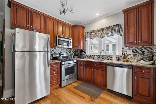 51 Cardinal Avenue, Albany, NY 12208