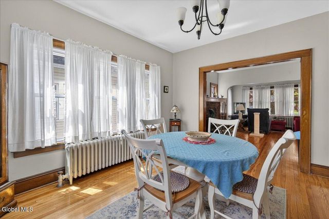 51 Cardinal Avenue, Albany, NY 12208