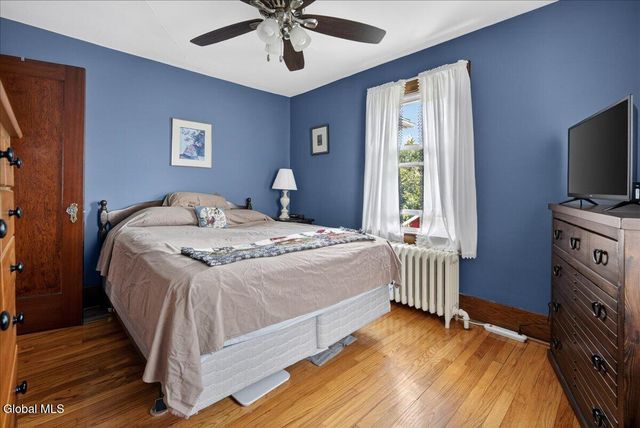 51 Cardinal Avenue, Albany, NY 12208