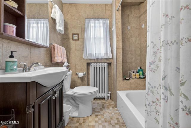 51 Cardinal Avenue, Albany, NY 12208