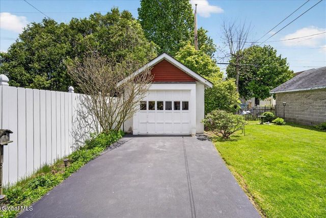 51 Cardinal Avenue, Albany, NY 12208