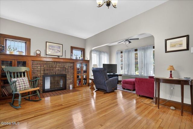 51 Cardinal Avenue, Albany, NY 12208