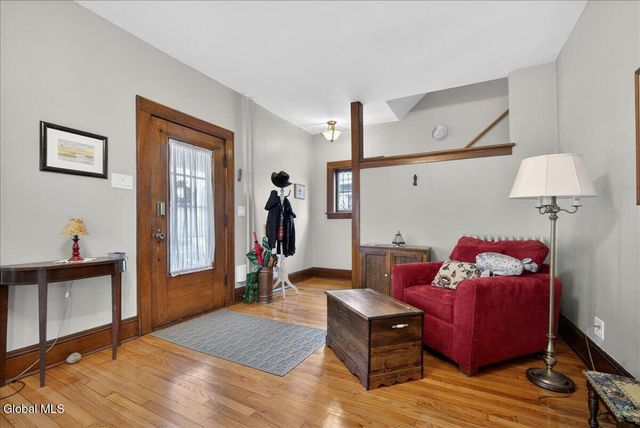 51 Cardinal Avenue, Albany, NY 12208