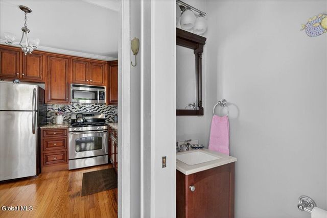 51 Cardinal Avenue, Albany, NY 12208