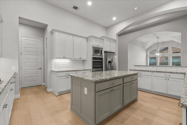 2420 Sky Harbor Lane, Friendswood, TX 77546