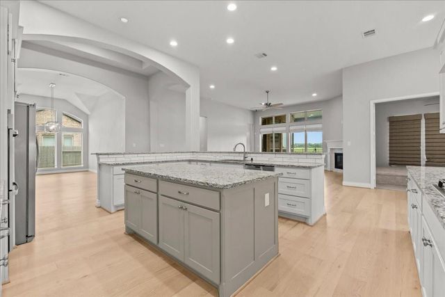 2420 Sky Harbor Lane, Friendswood, TX 77546