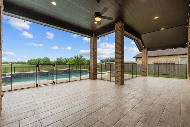 2420 Sky Harbor Lane, Friendswood, TX 77546