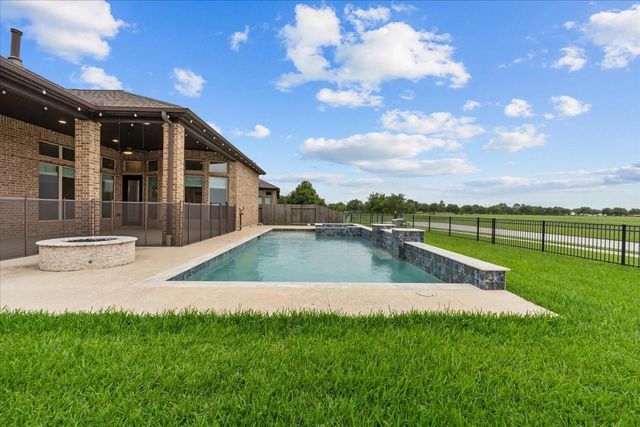 2420 Sky Harbor Lane, Friendswood, TX 77546