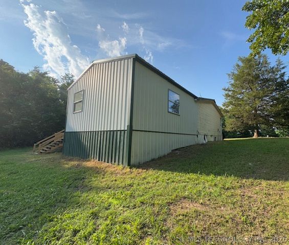471778 E 779 Road, Stilwell, OK 74960