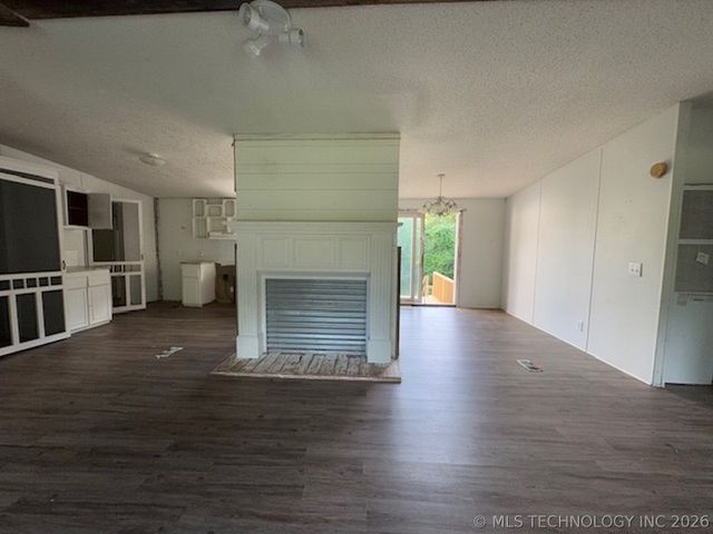 471778 E 779 Road, Stilwell, OK 74960