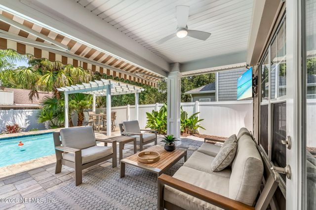 1120 20TH Street N, Jacksonville Beach, FL 32250