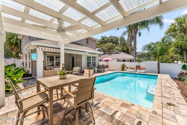 1120 20TH Street N, Jacksonville Beach, FL 32250