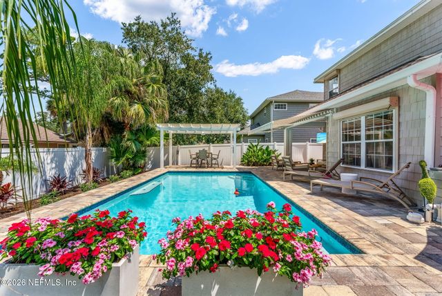 1120 20TH Street N, Jacksonville Beach, FL 32250