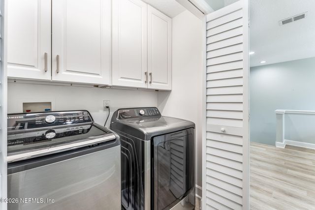 1120 20TH Street N, Jacksonville Beach, FL 32250