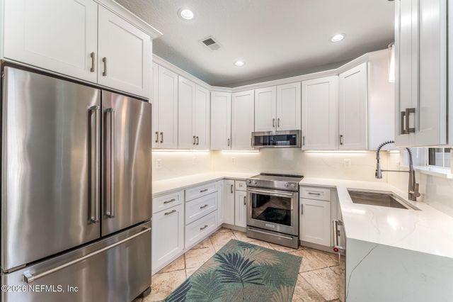 1120 20TH Street N, Jacksonville Beach, FL 32250