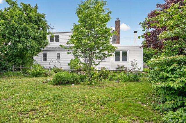 567 Pearl Street, Oceanside, NY 11572