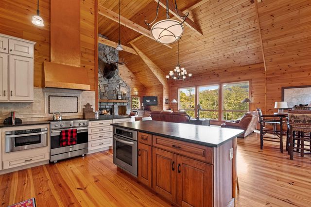 7 Hay Hill Road, Lincoln, NH 03251