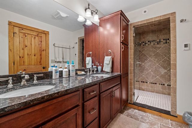 7 Hay Hill Road, Lincoln, NH 03251