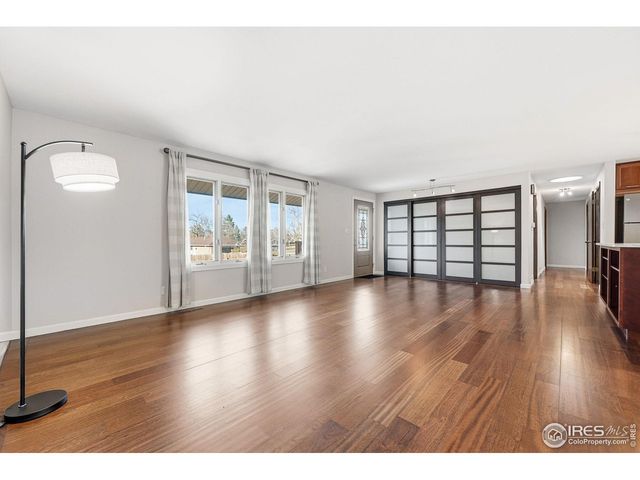 7240 Glacier View Rd, Longmont, CO 80503