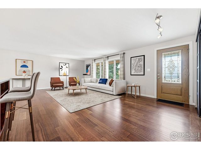 7240 Glacier View Rd, Longmont, CO 80503