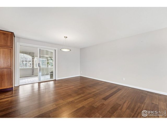 7240 Glacier View Rd, Longmont, CO 80503