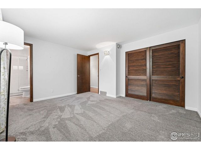 7240 Glacier View Rd, Longmont, CO 80503