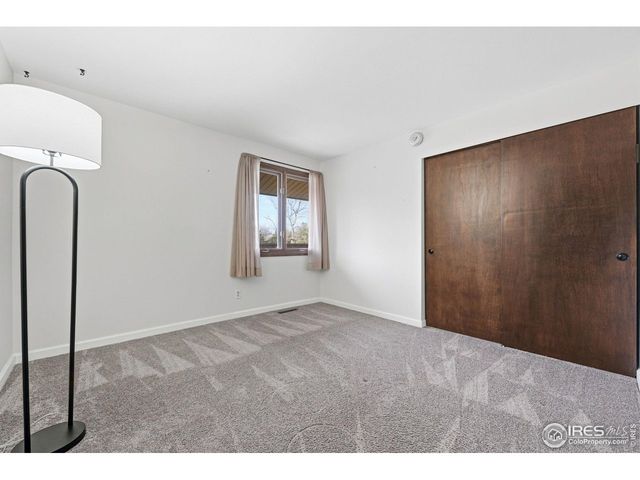 7240 Glacier View Rd, Longmont, CO 80503