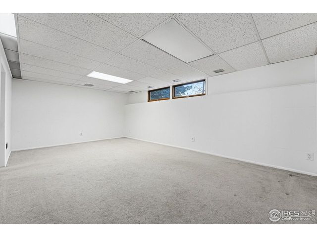 7240 Glacier View Rd, Longmont, CO 80503