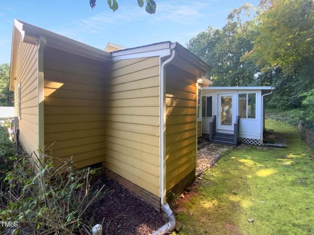 201 W Wyatts Pond Lane, Cary, NC 27513