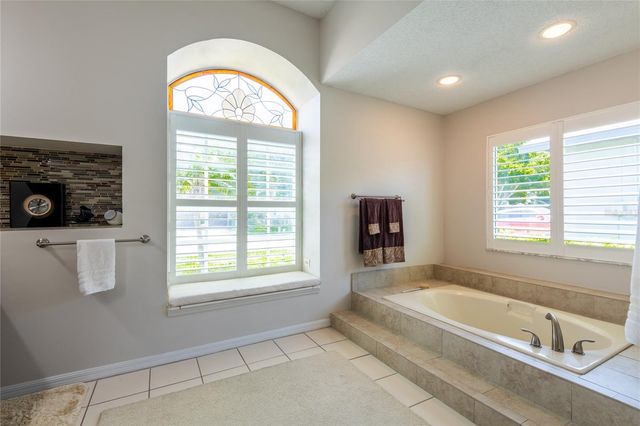 690 WEATHERSFIELD DRIVE, Dunedin, FL 34698