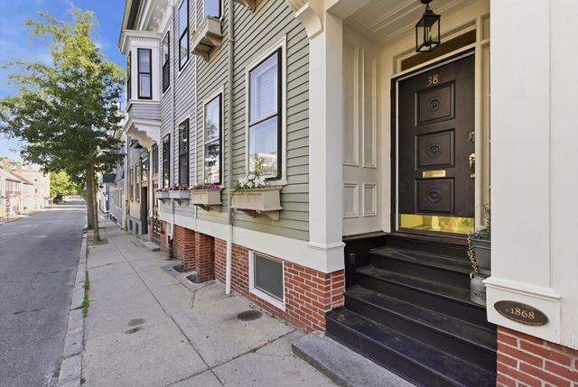 38 Bartlett Street, Boston, MA 02129