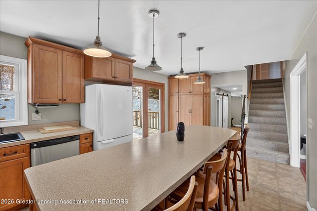 2216 River Court, Lansing, MI 48917