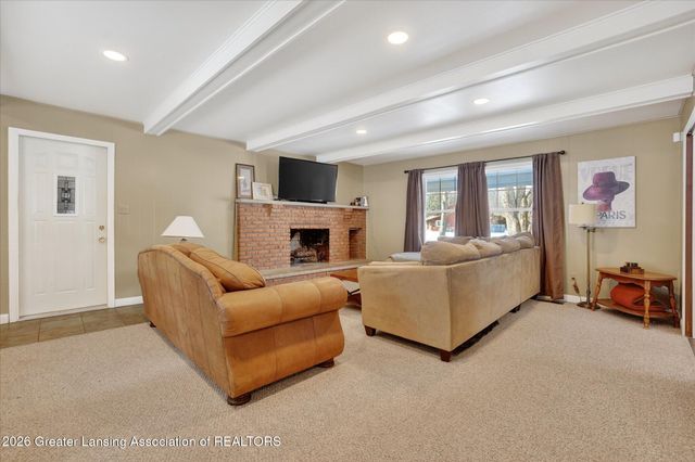 2216 River Court, Lansing, MI 48917