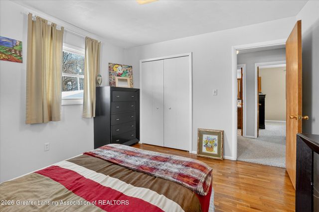 2216 River Court, Lansing, MI 48917