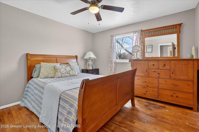 2216 River Court, Lansing, MI 48917