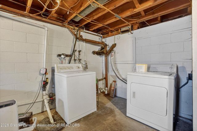 2216 River Court, Lansing, MI 48917